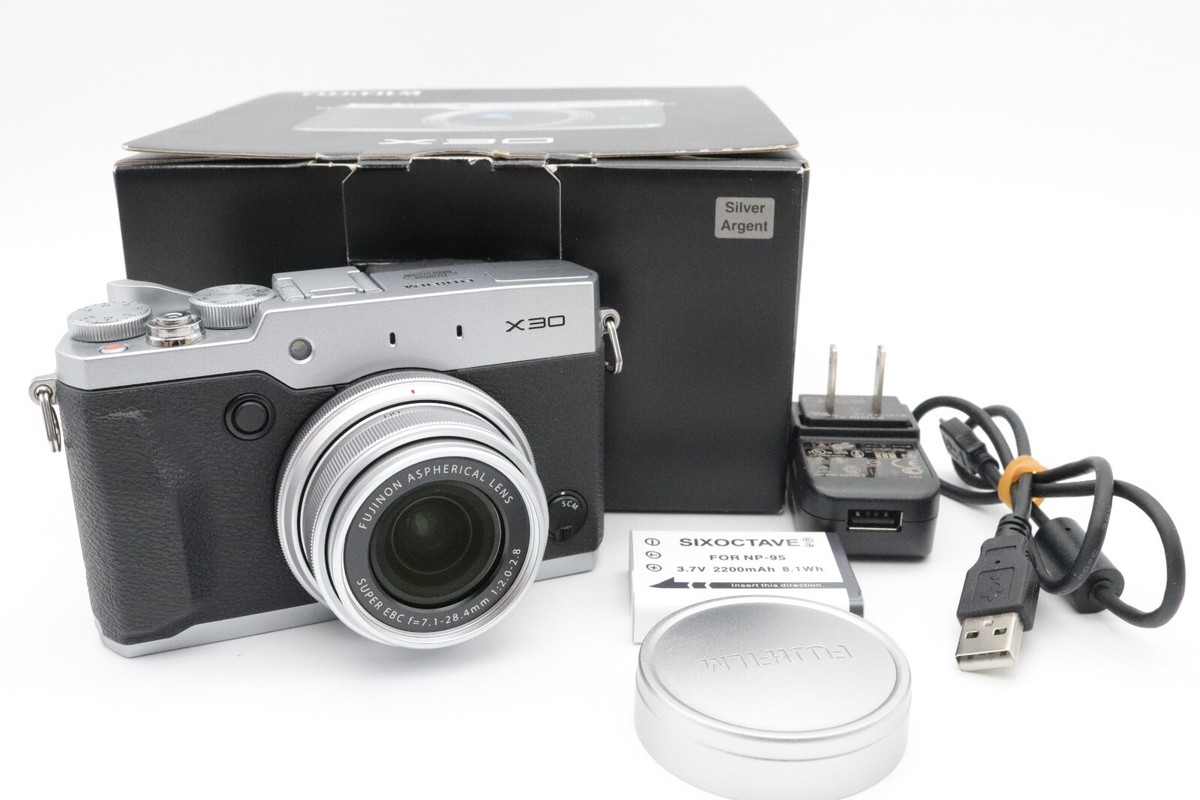 Fujifilm X30 Silver Digital Camera - MINT - 12MP - Fast