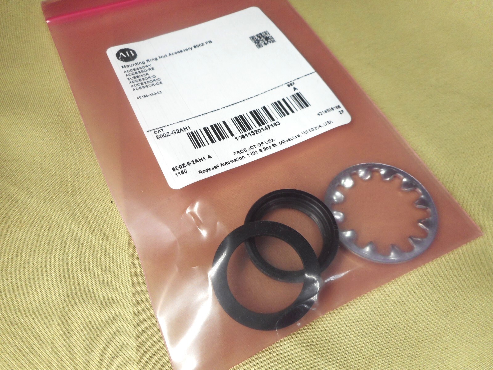 Allen Bradley 800Z-GP2064 palm button (NIB)