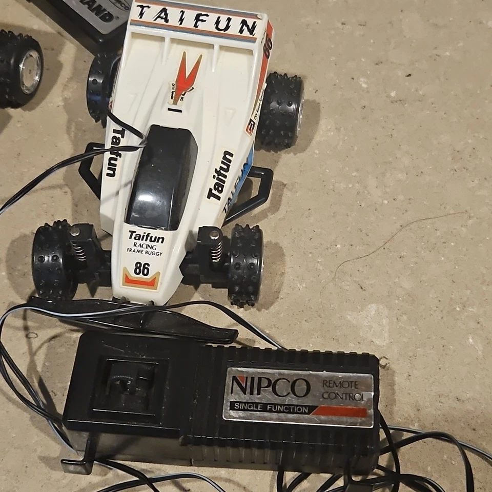 Vintage Lot Of 3 Wired RC Mini Vehicles (Nipco & Remco) As-is READ Description - Image 2 of 4