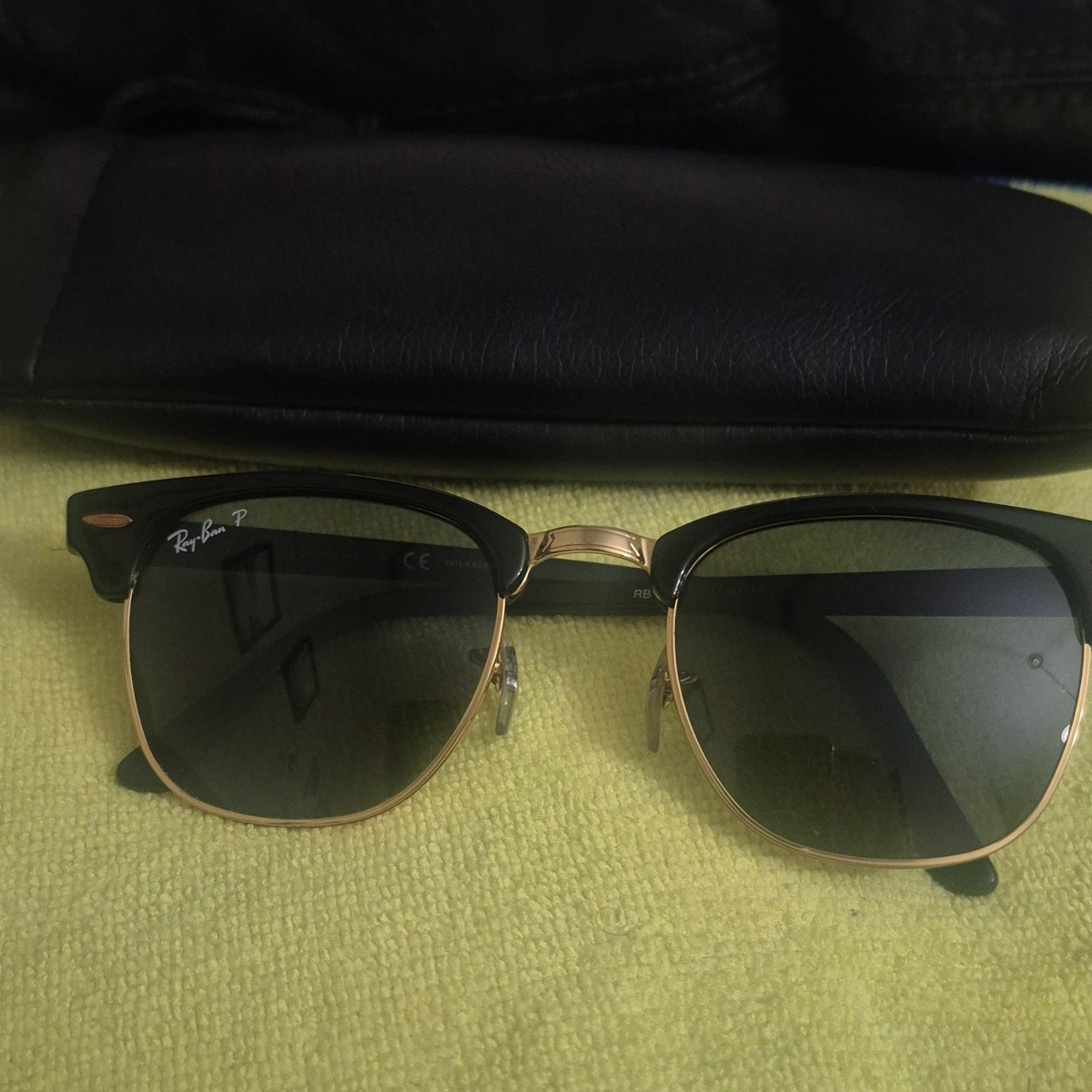 Ray-Ban Clubmaster RB3016 901/58 Polarized Sunglasses Black Gold 49mm w/ Case Ray-Ban CLUBMASTER Black and Gold Sunglasses | Mercari main image 4