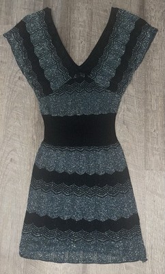 Orsay shimmery Green/Black Geometric Bodycon Short Dress, V-Neck, Size XS/S