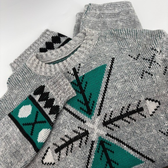 Southwestern Geometric Pattern Sweater and Skirt Set Gray Green Black Women LG
