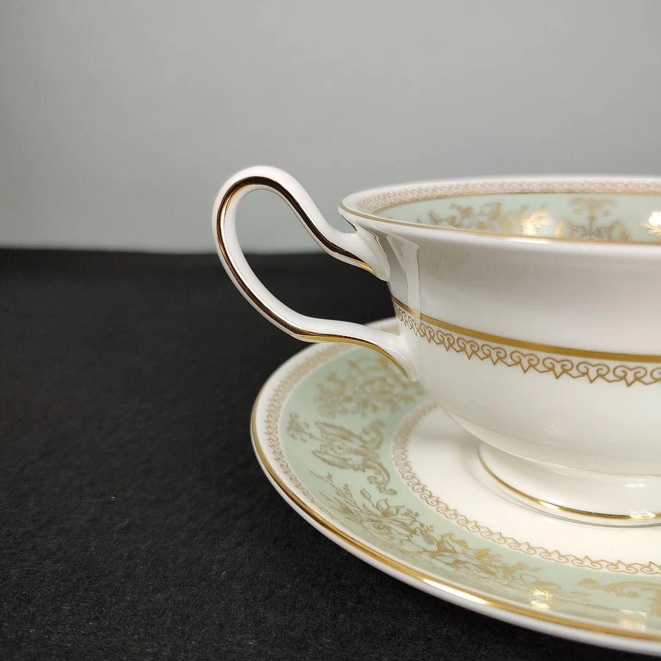 Juego de tazas y platillos sopa verde salvia Wedgwood Columbia diseño rosa grifo dorado Foto 4 de 4