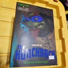 NECA Universal Monsters x TMNT - Leonardo Leo as The Hunchback Figure NEW D19
