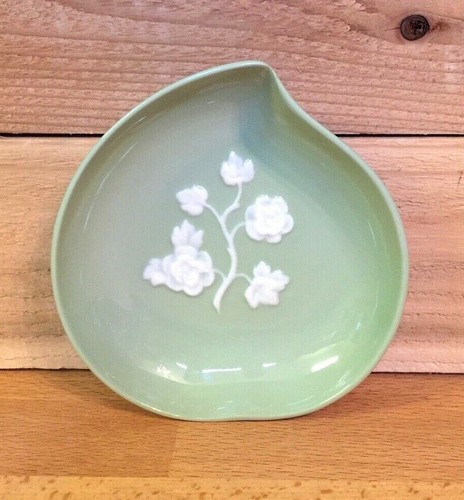 Vtg Lennox Green Jade Color Porcelain Trinket Tray Rose Pattern Teardrop Shape