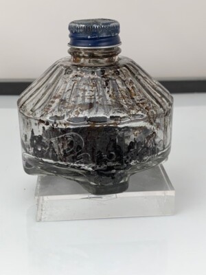 French Parker Quink Special Bottle with 4 Legs no Label Made in France (e352)