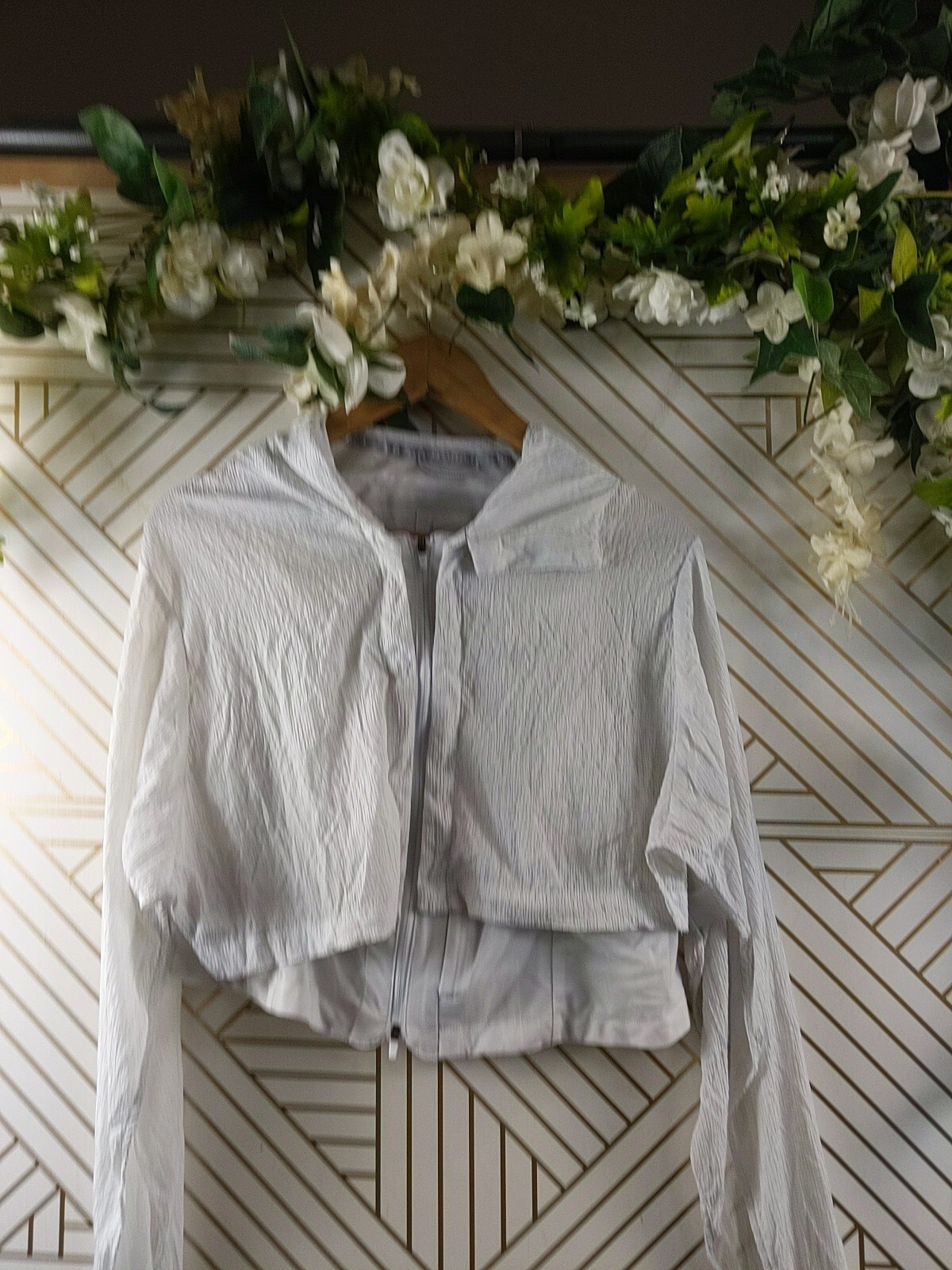 Nike Women's Transform Running Jacket Packable Wh… - image 2