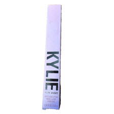 Lápiz labial líquido mate Kylie Cosmetics 820 OTRO DÍA OTRO DESNUDO .10 oz TALLA COMPLETA