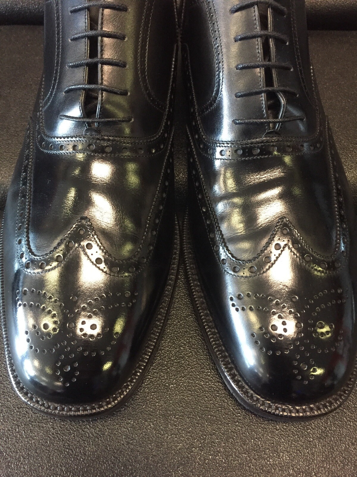 Salvatore Ferragamo Negro Cuero Con Cordones Punta del ala Oxford, Talla 11.5 D Salvatore Ferragamo Negro Cuero Con Cordones Punta del ala Oxford, Talla 11.5 D