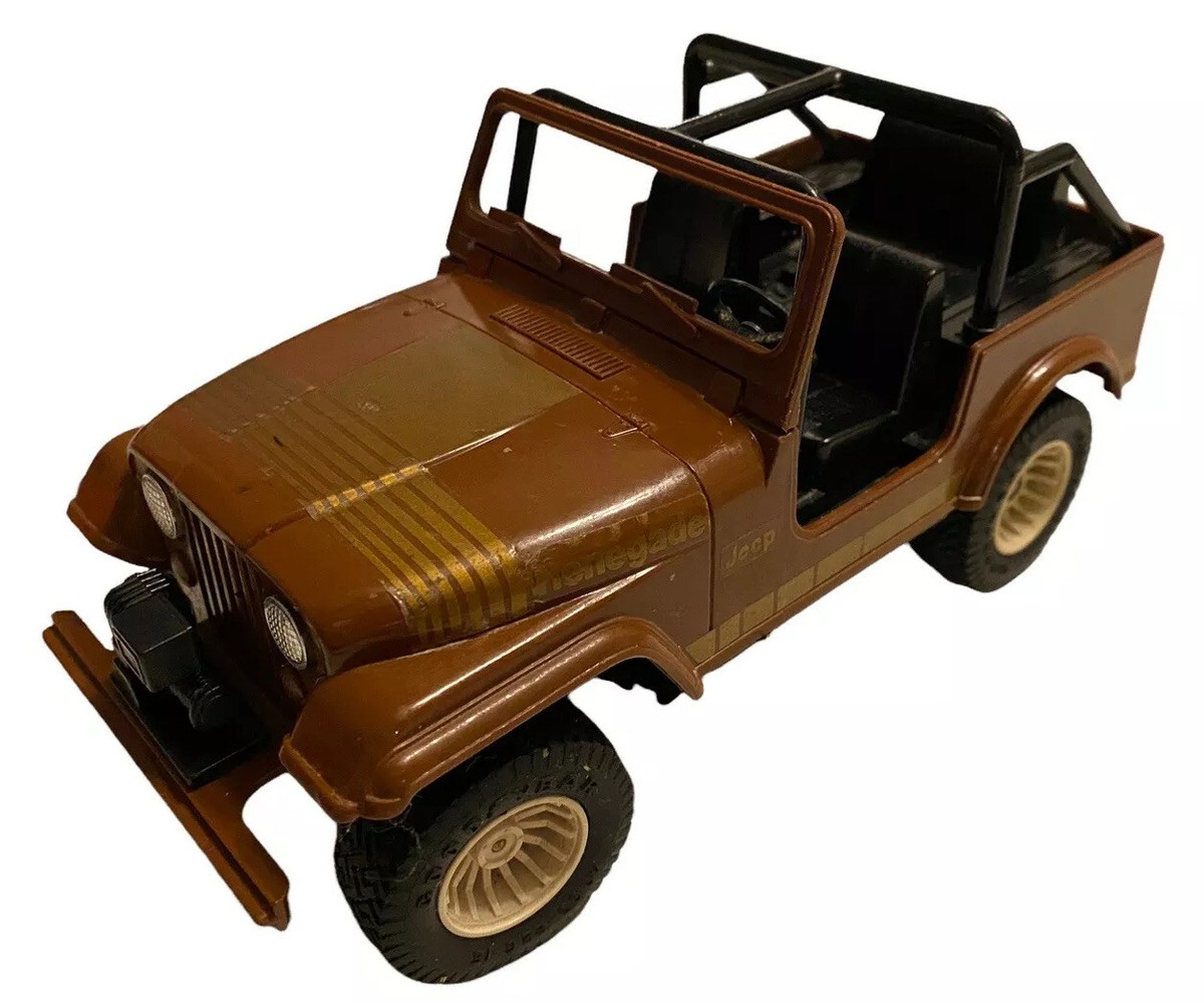 Rare Vintage TAIYO made In Japan Radio Controlled Toy RC Jeep