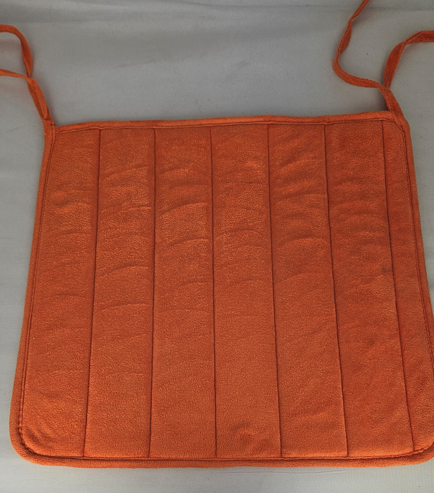 IKEA VINTERGCK Stuhlkissen mit Haltebndchen - оранжевый 33x31 см 1790₽