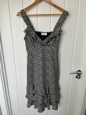 Vintage Wallis Knee Length Black And White Flower Print Ruffle Dress Size 12/M