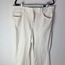 [NWT] Torrid White Pants - Women's 18