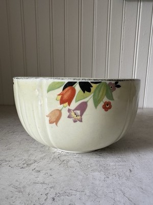 Vintage 1930 s Hall's Crocus Mixing Bowl Uranium Glaze 6  UV Glow