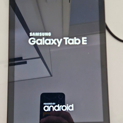 Samsung Galaxy Tab E 9,6 Zoll 8 GB Wi-Fi Schwarz SM-T560 Multi Window