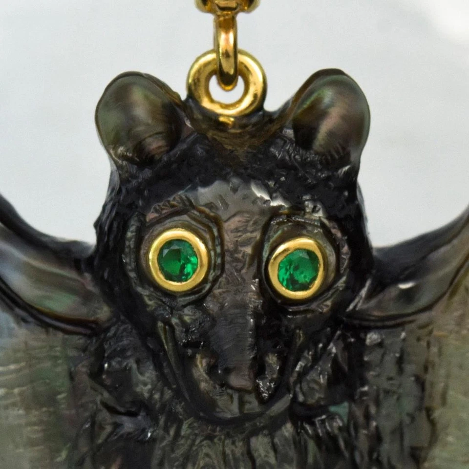 Colgante de murciélago negro tallado nácar oro vermeil plata de ley 5,76 g Foto 2 de 4