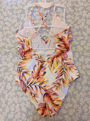 Women's V-Neck Cross Back One Piece Swimsuit - Kona Sol White Floral Size XL - Picture 2 of 2
