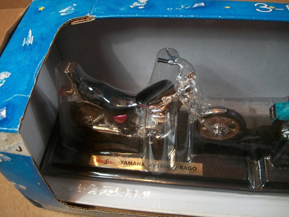 Maisto 1995 ~ Juego de vehículos de 3 piezas (motocicletas) ~ Yamaha, Honda, BMW Foto 4 de 4