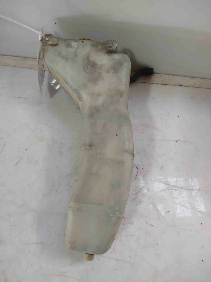 Depósito de desbordamiento de radiador Subaru Outback 2000-2004 OEM 45150AE00A Foto 3 de 3