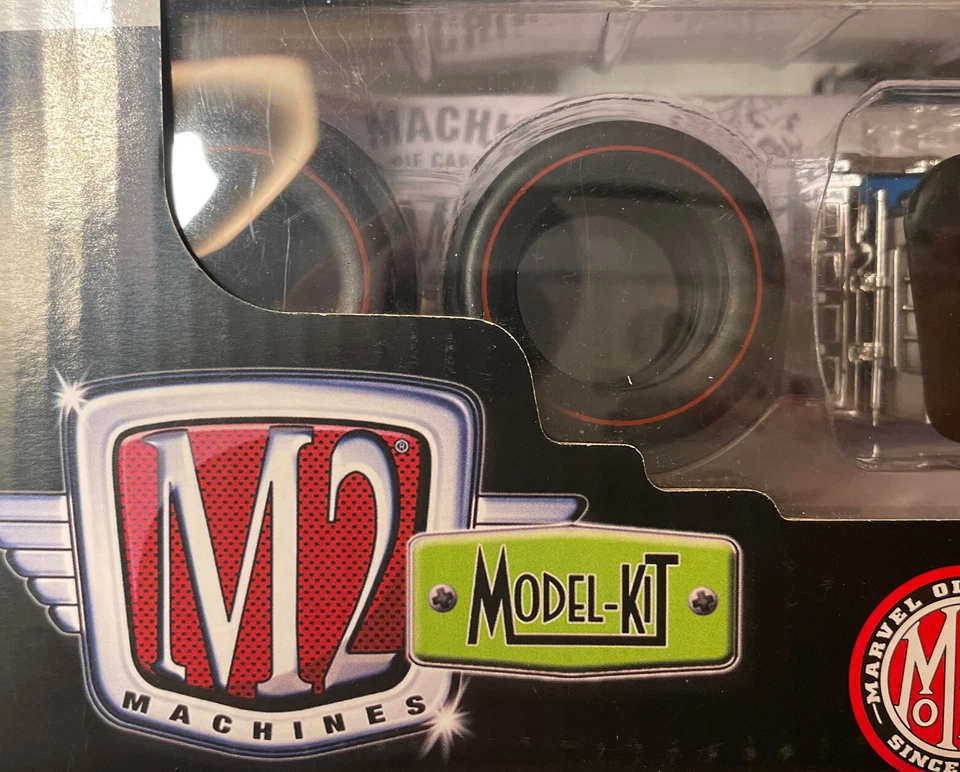 Camión Ford F-100 1956 M2 Marvel Mystery Oil 2021 kit modelo fundido a presión 1:24 Foto 2 de 4