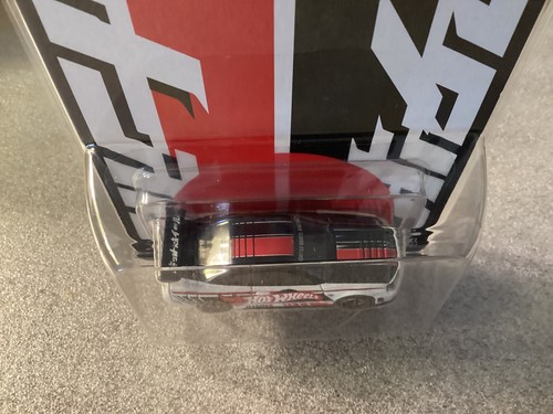New 2025 Hot Wheels Japan Convention Car-Skyline GT-R BNR34 Facing Right Side - Picture 5 of 6