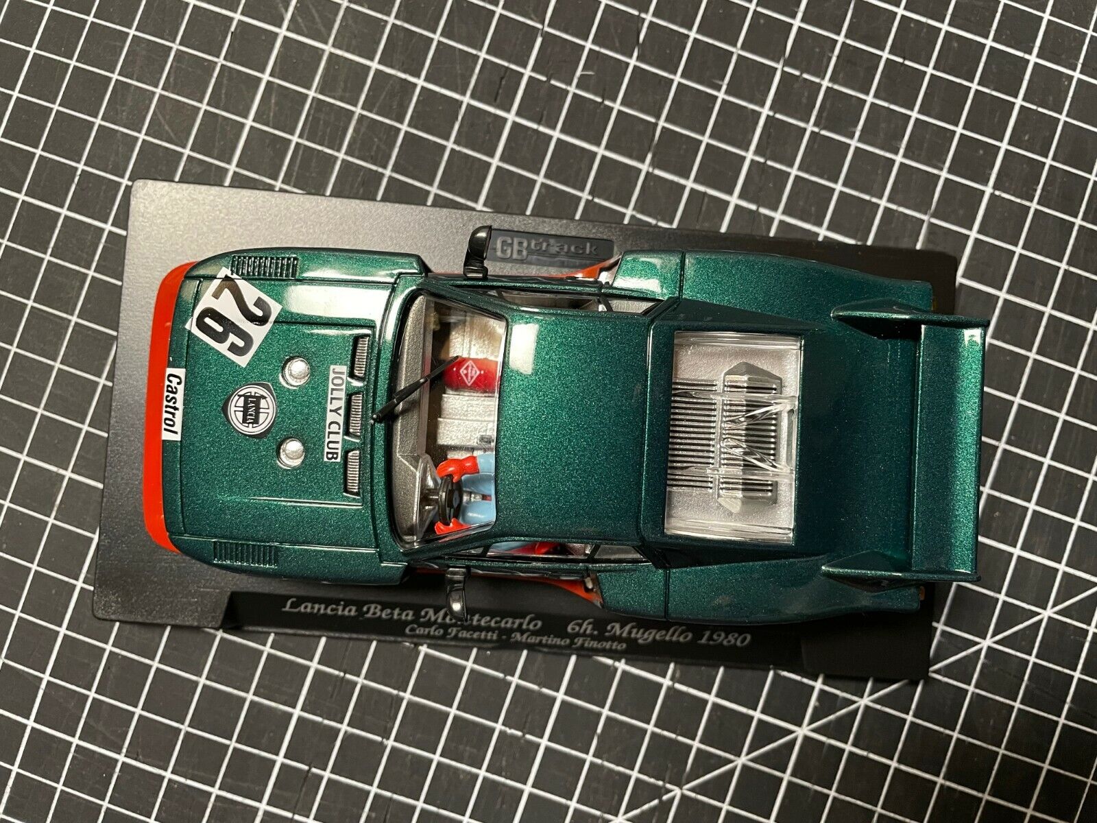 Foto 3 di 3