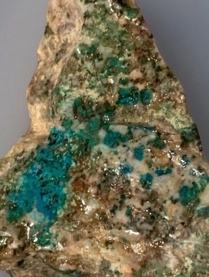 109 Grams RARE TENORITE Gem Silica Chrysocolla/Cuprite/Malachite Specimen