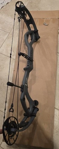 PSE Mach30 Right Hand 70 Pound EC2 Charcoal Carbon Hunting Bow New