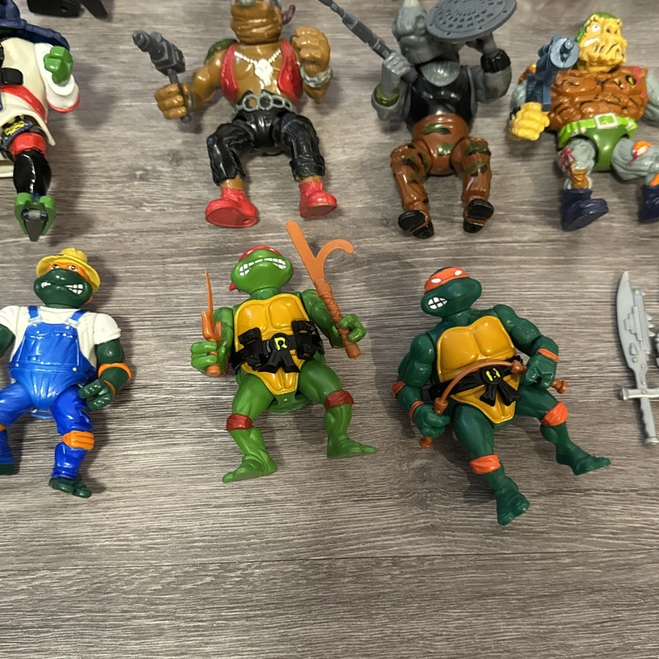 Huge Original Vintage Ninja Turtles Action Figure Lot As Is TMNT - Image 3 of 4