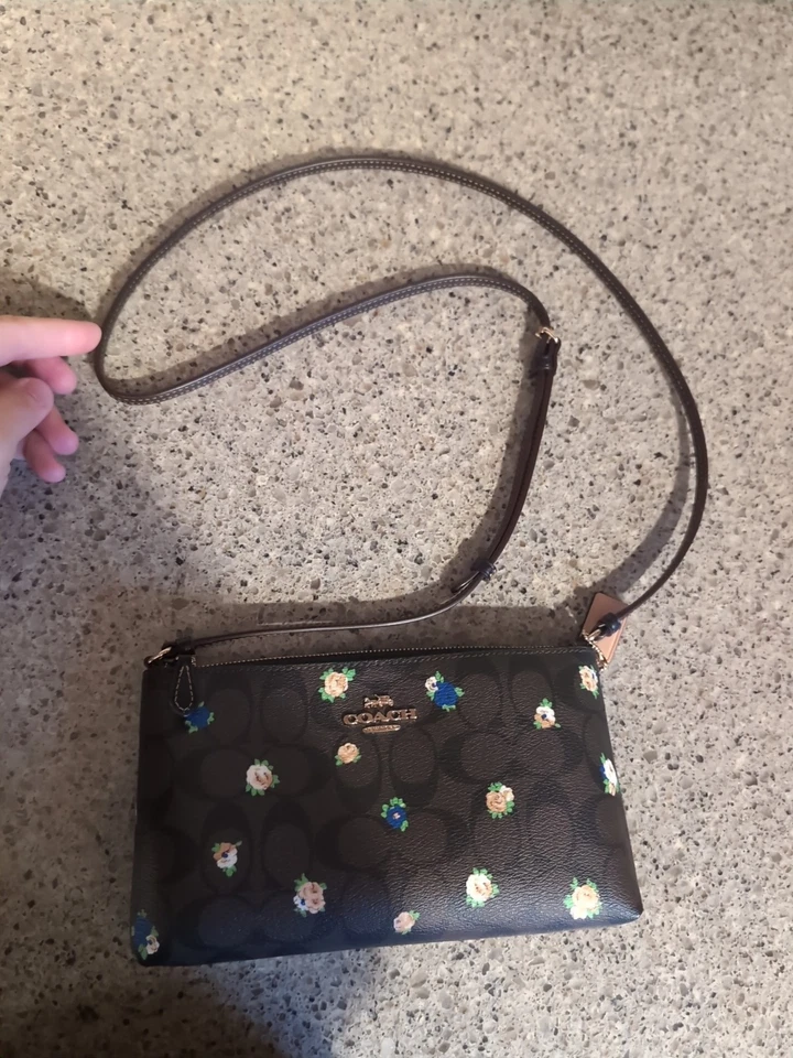 Bandolera Coach Popup Messenger con inserción de billetera. Floral marrón amarillo y azul Foto 4 de 4