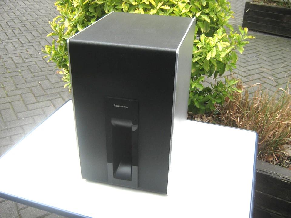 Subwoofer Panasonic modello n. SB-HW8010 Circa B. 26 cm - Immagine 2 di 4