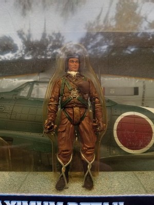 Elite Force WWII Zero Fighter 1/18 Scale Collectible Aircraft (never assembled)