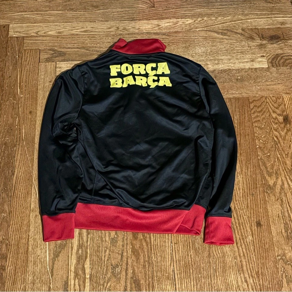 Chaqueta de Pista FC Barcelona Hombre M Negra Roja Força Barça FCB Foto 2 de 3