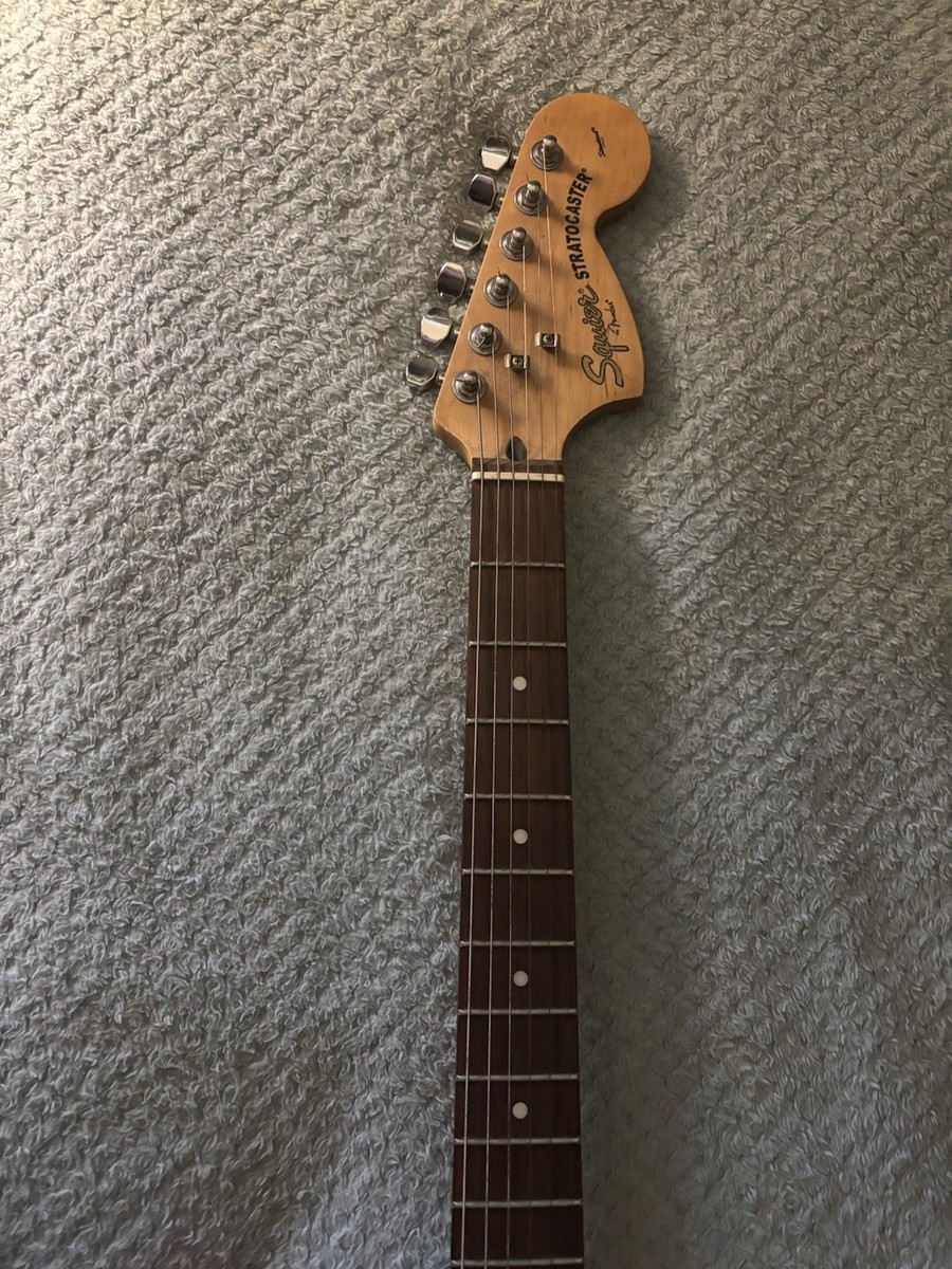 Squier by Fender 20th Anniversary Rosewood Fingerboard LE Guitar