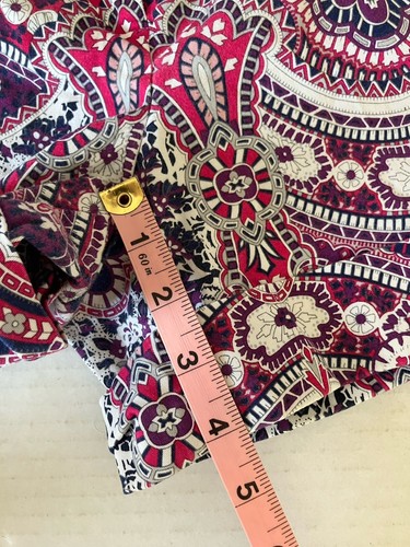 Pantalones Cortos Mujer New York & Company 14 Rojo Blanco Gris Geométrico 9" Entrepierna - Imagen 8 de 10