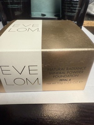 Eve Lom Natural Radiance Mineral Powder Foundation, PETAL 4, NIB  0.35 oz