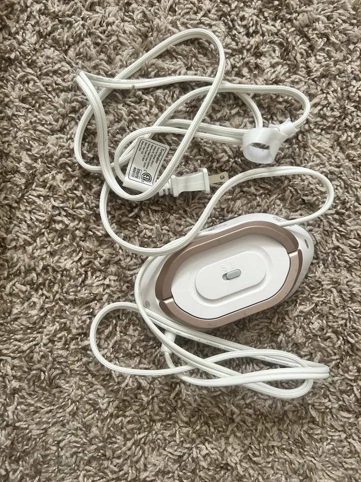 Plancha de Viaje con Doble Voltaje - 120V/220V Ligera Seca para Ropa Foto 3 de 4