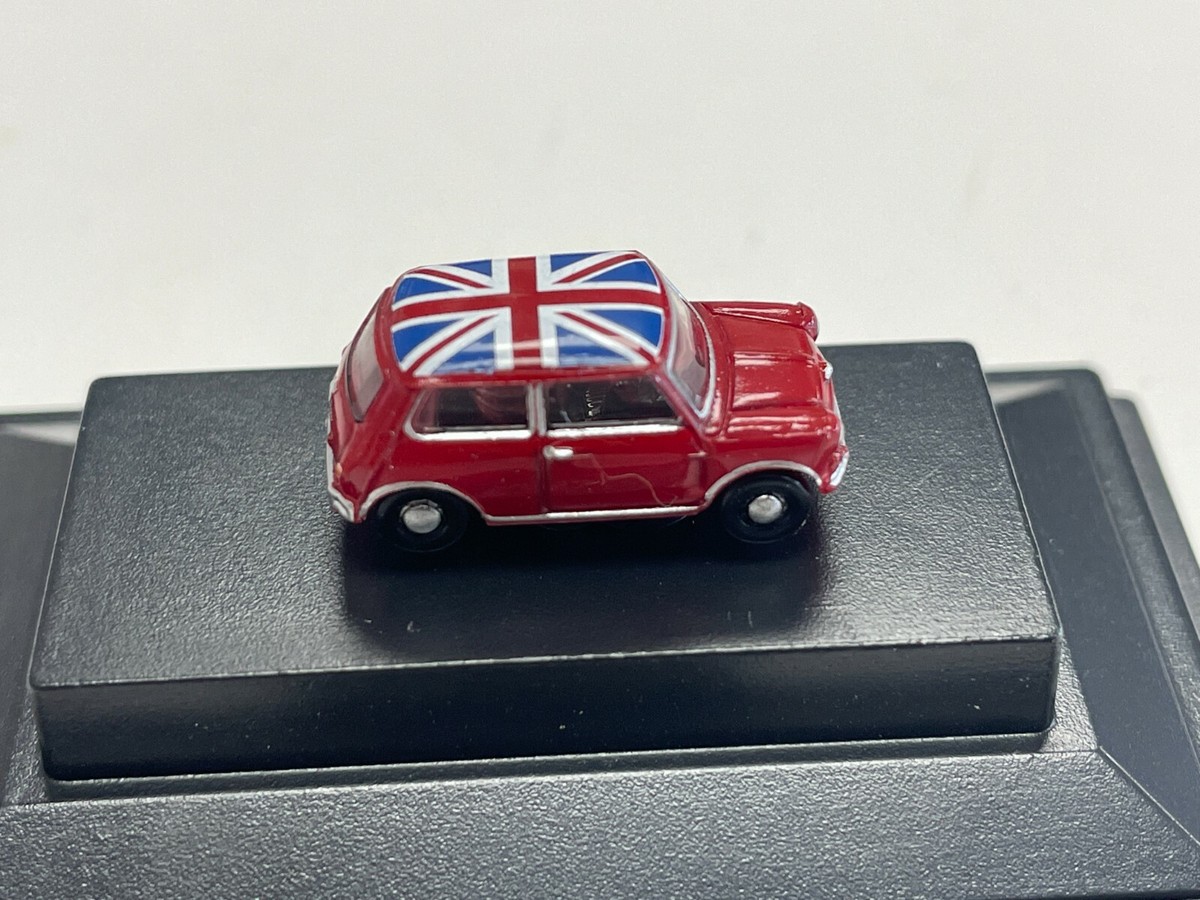Austin Mini Cooper Red with Union Jack Roof Diecast car 1:148 N