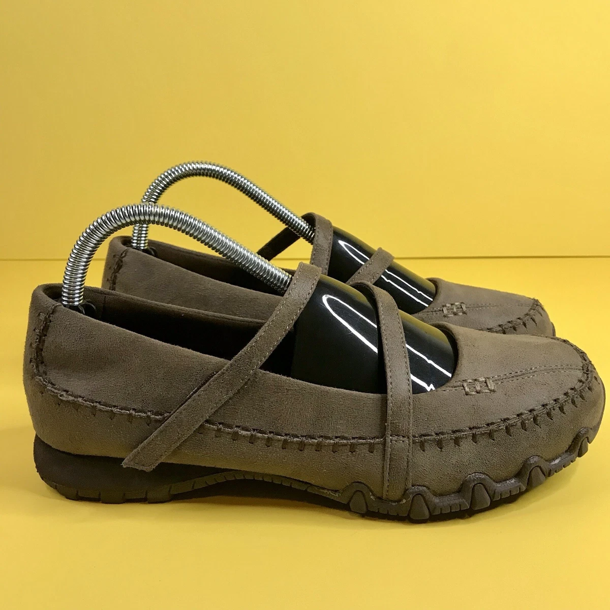 Skechers Mary Jane Relaxed Fit Free Thinker Shoes Women s sz 8.5 44717 Brown