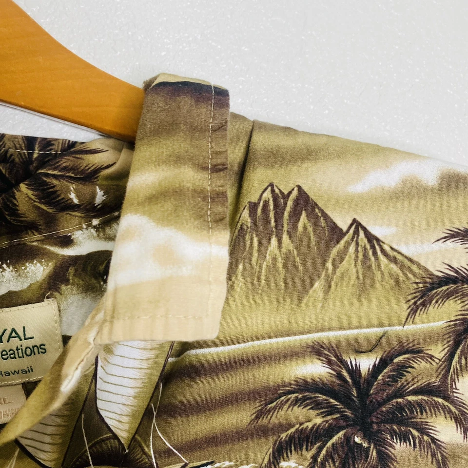 Royal Hawaiian Creations Button Up Shirt 2XL Brown Boats Palm Trees Short Sleeve - Imagem 4 de 4