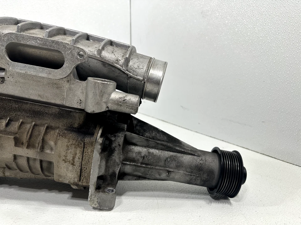 06-09 RANGE ROVER L320 L322 4.2L V8 超级发动机超级充电器组件 — 第 4/4 张图片