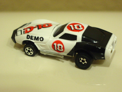 1980 Corvette Coupe D-18 key car From Limited Edition Play Set Kidco - Picture 2 of 2