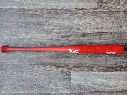 Yandy Diaz Game Used 2024 Bat Tampa Bay Rays - Beckett - Picture 11 of 16