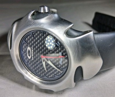 AUTHENTIC Vintage Oakley Blade Carbon Fiber Dial Silver Black