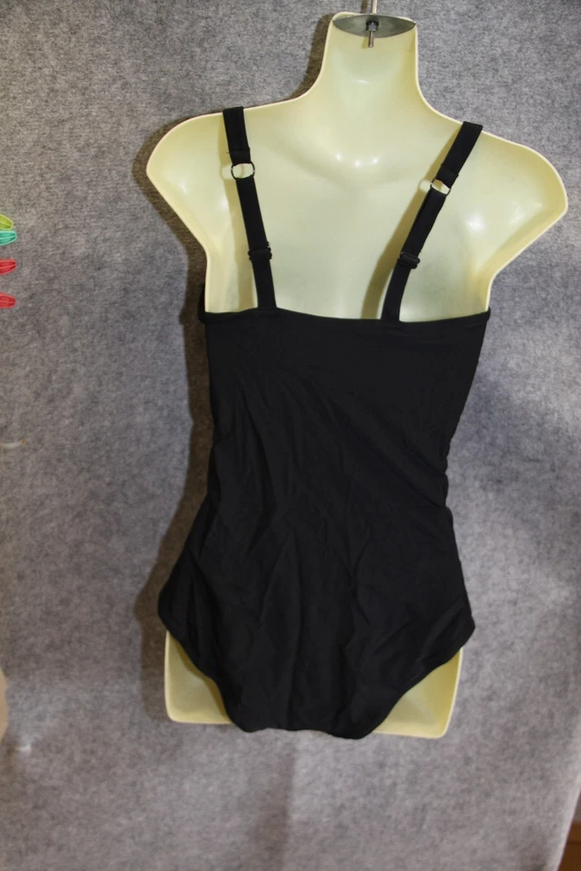 BADEANZUG SCHWIMMANZUG   GRÖSSE  38 SCHWARZ BRUSTTEIL GEPUNKTET SCHAUMSTOFF C&A - Bild 3 von 3