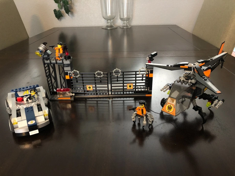 Lego 8634 Agentes Turbocar Chase 100% Completo con Manuales y Minifiguras! Foto 2 de 4