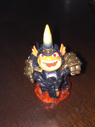 Figurine Skylanders Trap Team - Hog Wild Fryno - Élément Feu - Occasion
