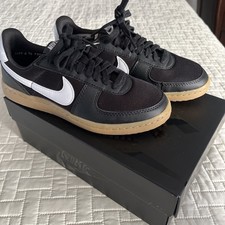 Women  s Nike Field General Sneakers Size 6 1/2 Women  s