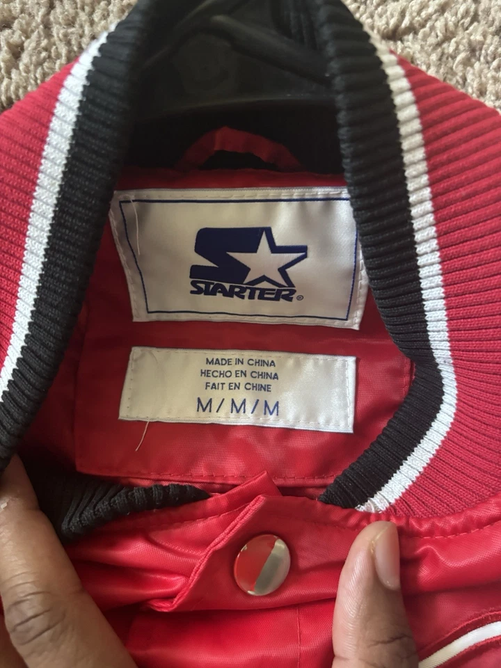 Chaqueta Universitaria Atlanta Hawks De Colección Foto 3 de 4