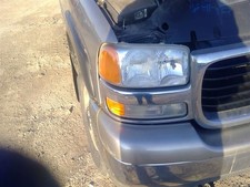 Passenger Right Headlight Fits 99-06 Sierra 1500 Pickup 2662175